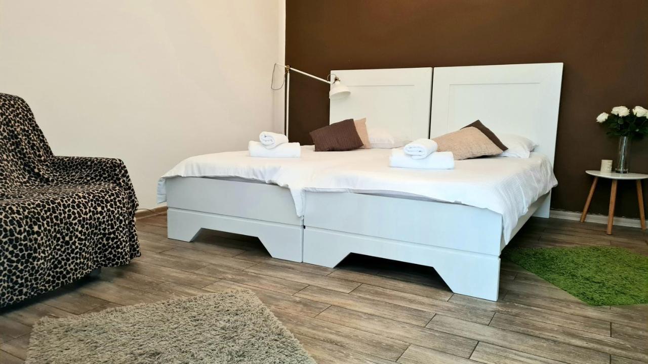 Studios S Zadar Bagian luar foto