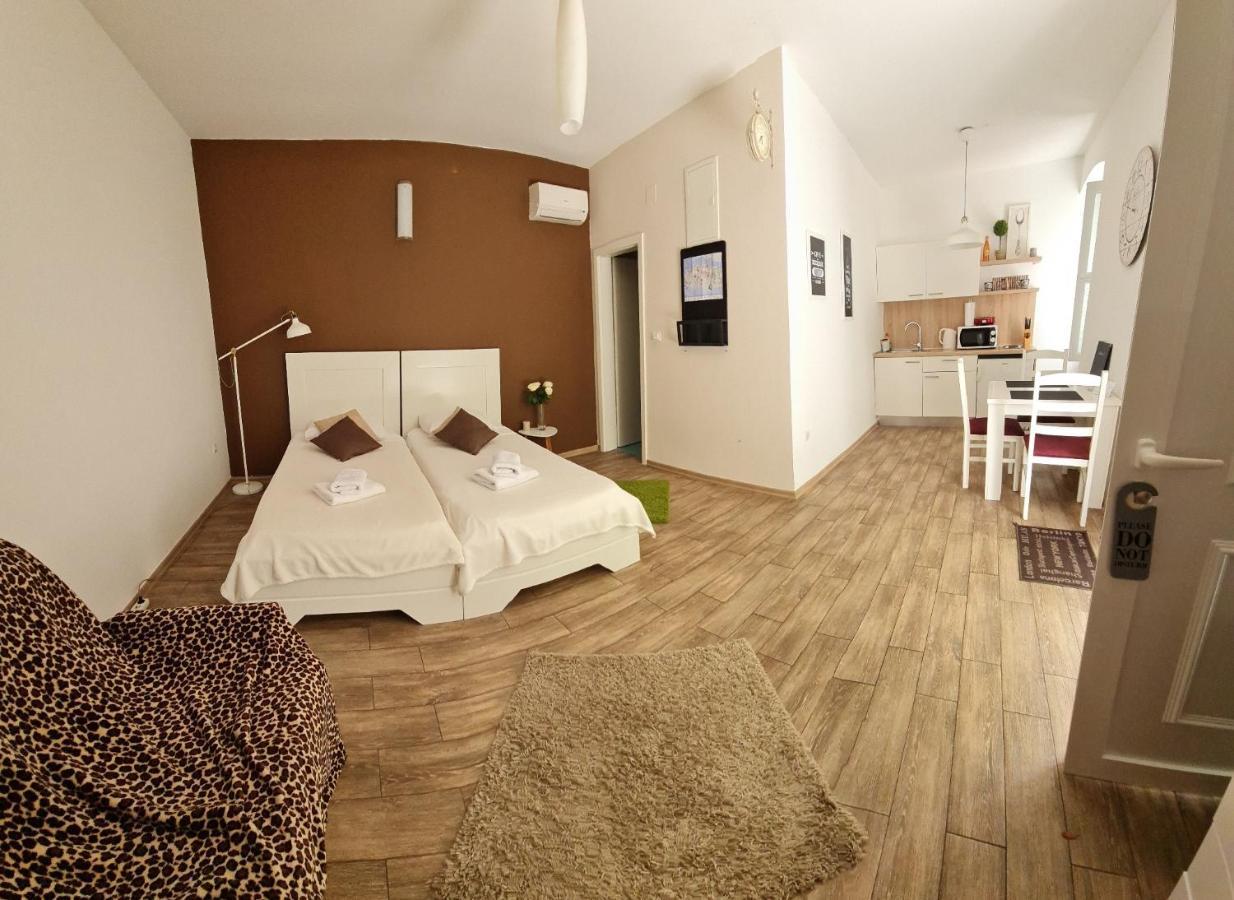 Studios S Zadar Bagian luar foto