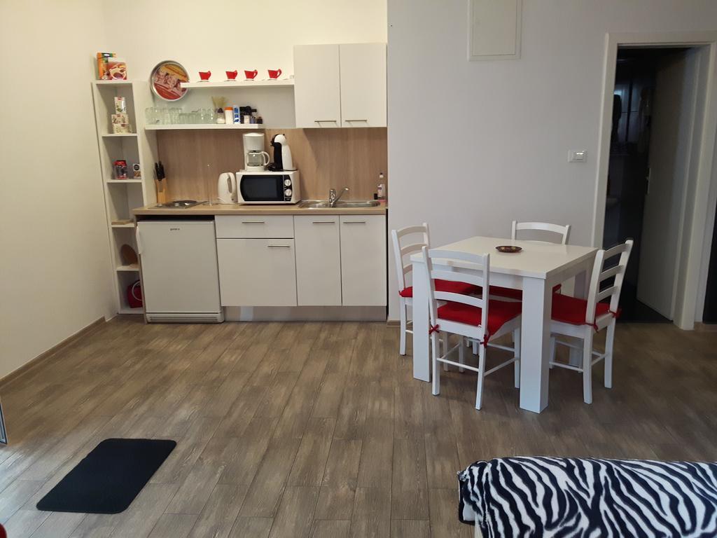 Studios S Zadar Bagian luar foto